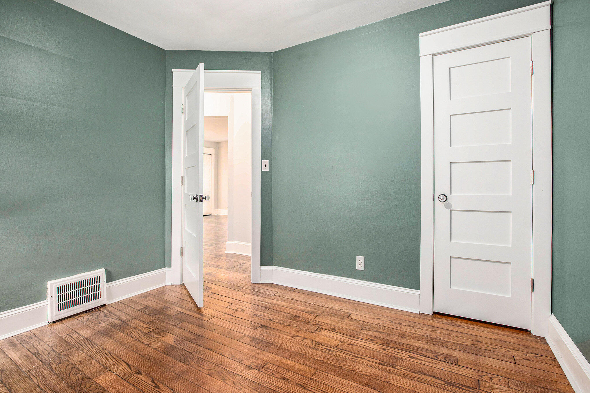 Undisclosed Address Ann Arbor, MI 48104 - Photo 16 of 25 Bedroom 3