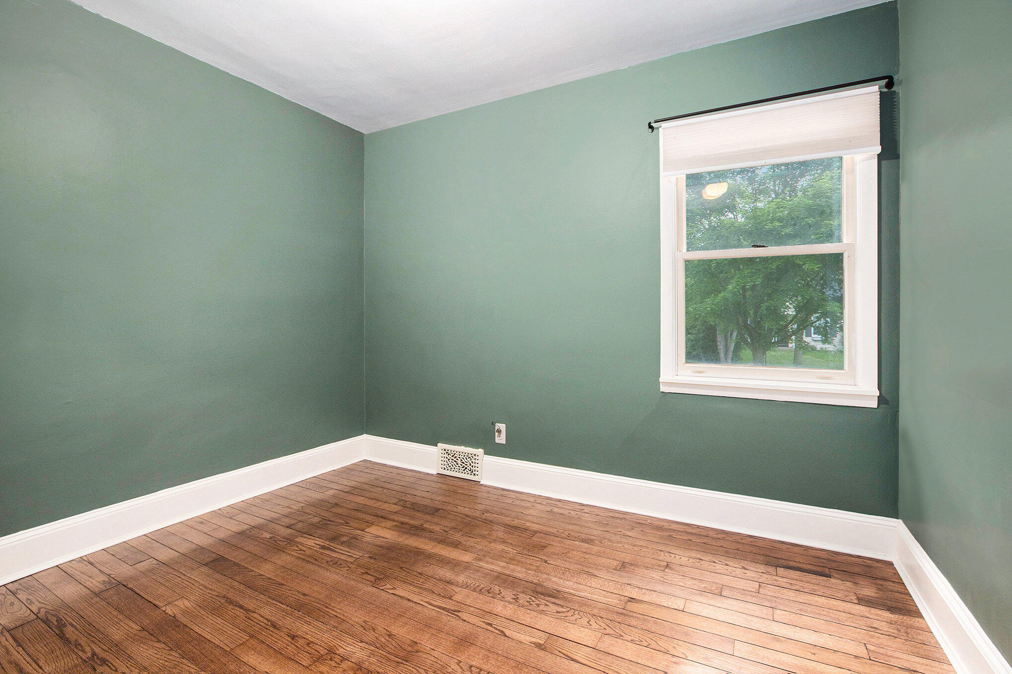 Undisclosed Address Ann Arbor, MI 48104 - Photo 17 of 25 Bedroom 3
