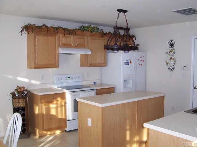 2027 Groundwater Place Raleigh, NC 27610 - Photo 4 of 10 Gallery Image 4