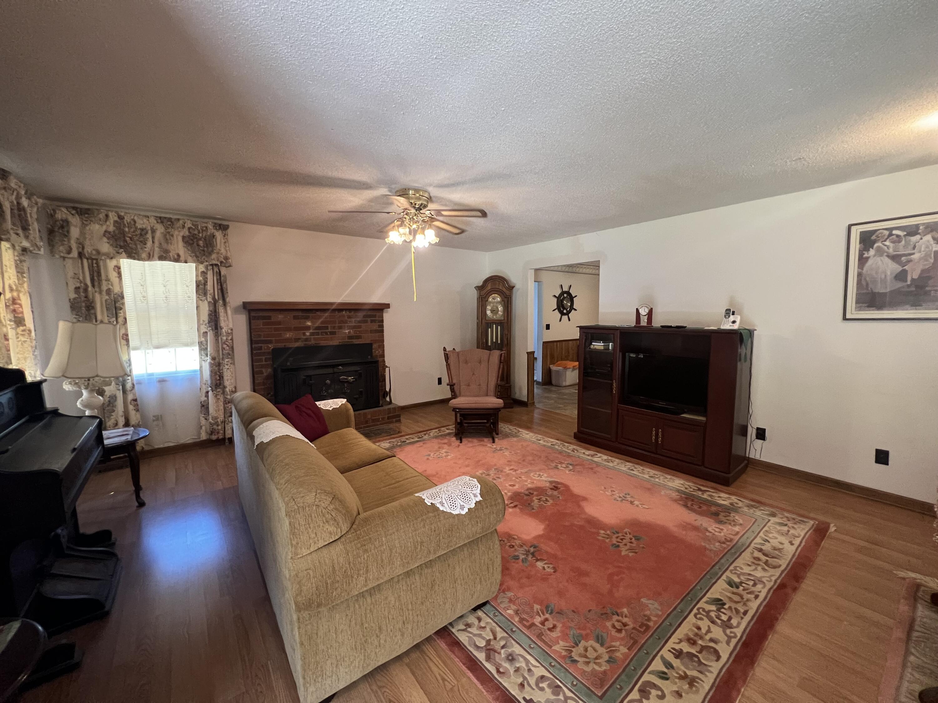 3672 Cedar Rock Road Thomson, GA 30824 - Photo 5 of 32 IMG_9258