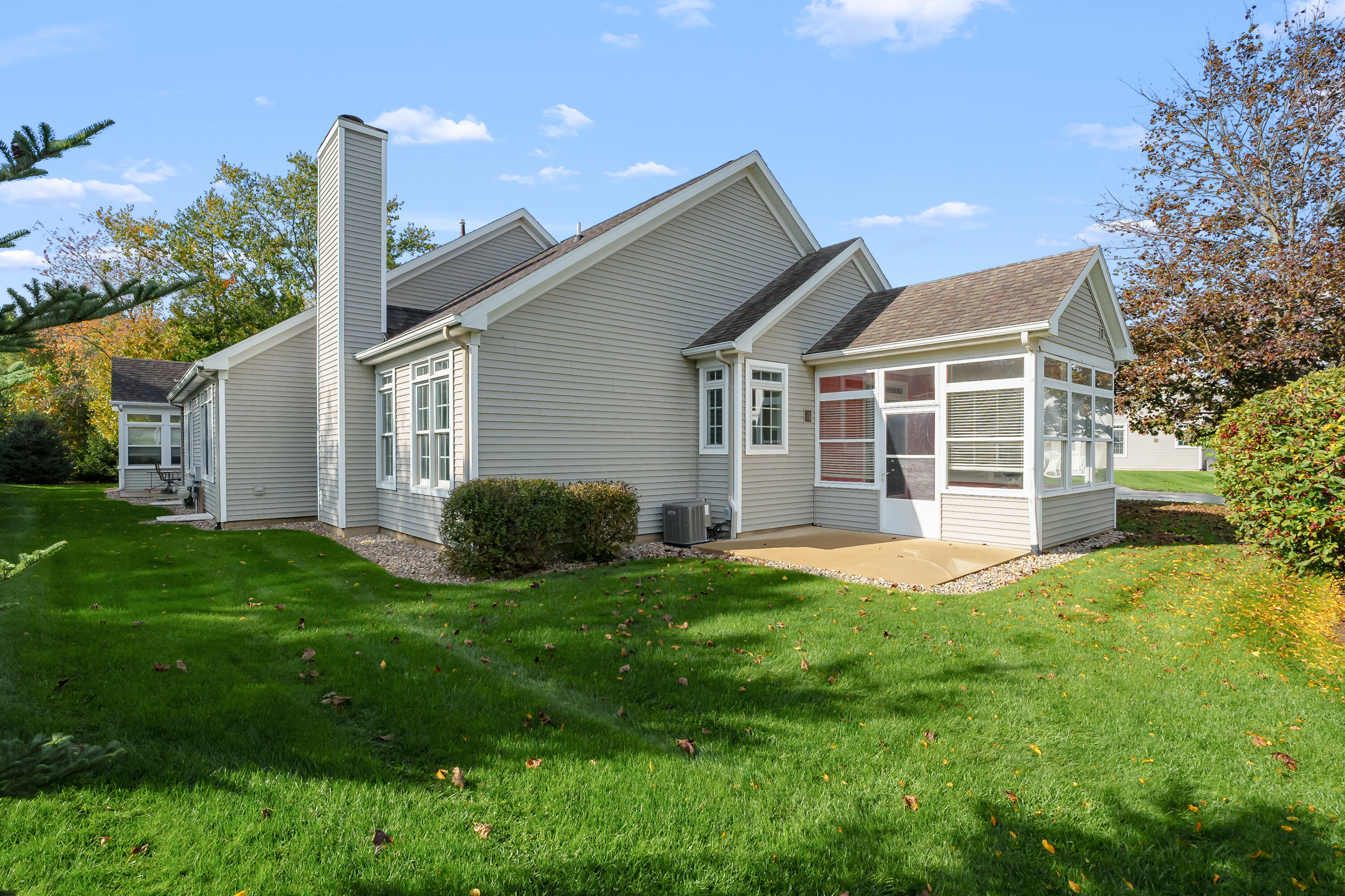 7961 Kilmory Circle Portage, MI 49024 - Photo 4 of 39 3-season Rm