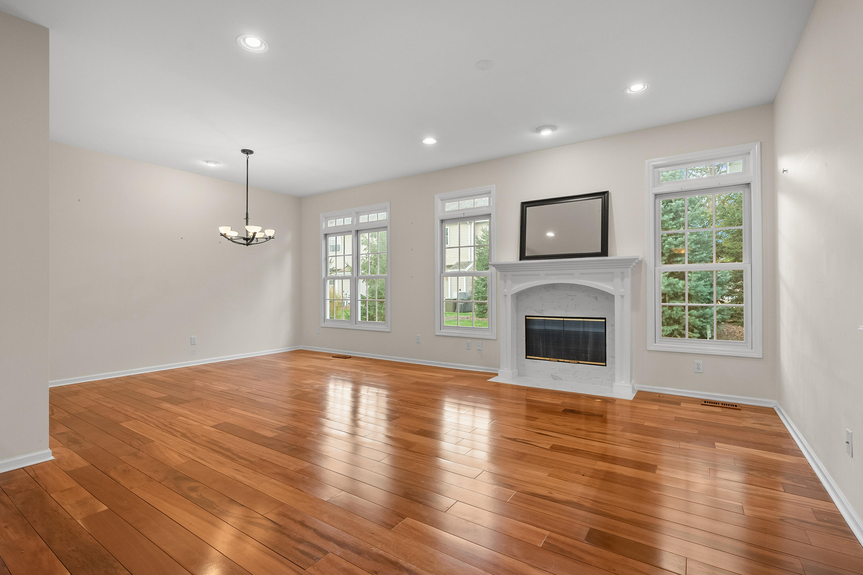 7961 Kilmory Circle Portage, MI 49024 - Photo 7 of 39 Fireplace