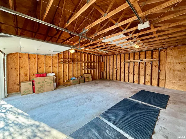 $109,000 | 107 Picard Street, Alpha, IL 61413