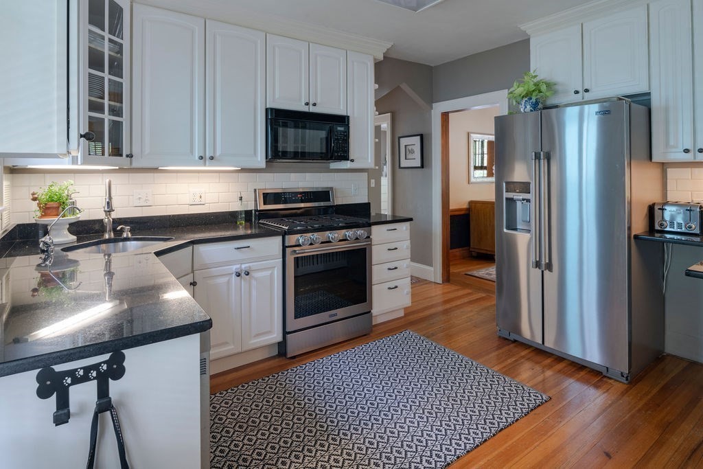 71 Woodard Road Boston, MA 02132 - Photo 4 of 18 Gallery Image 4