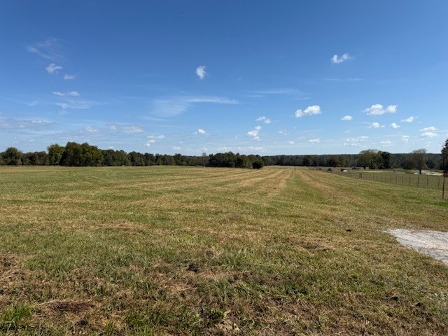 549 Virgil Smith Road Crossville, TN 38571 - Photo 2 of 26 a view of an ocean beach and a yard