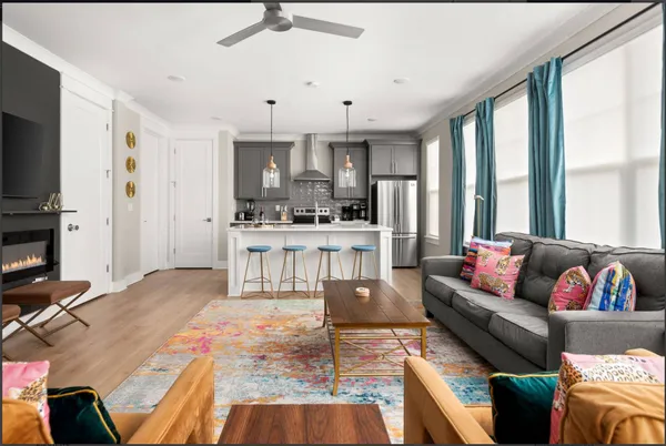 $3,300 | 105 Duke Street, Unit 9, Nashville, TN 37207