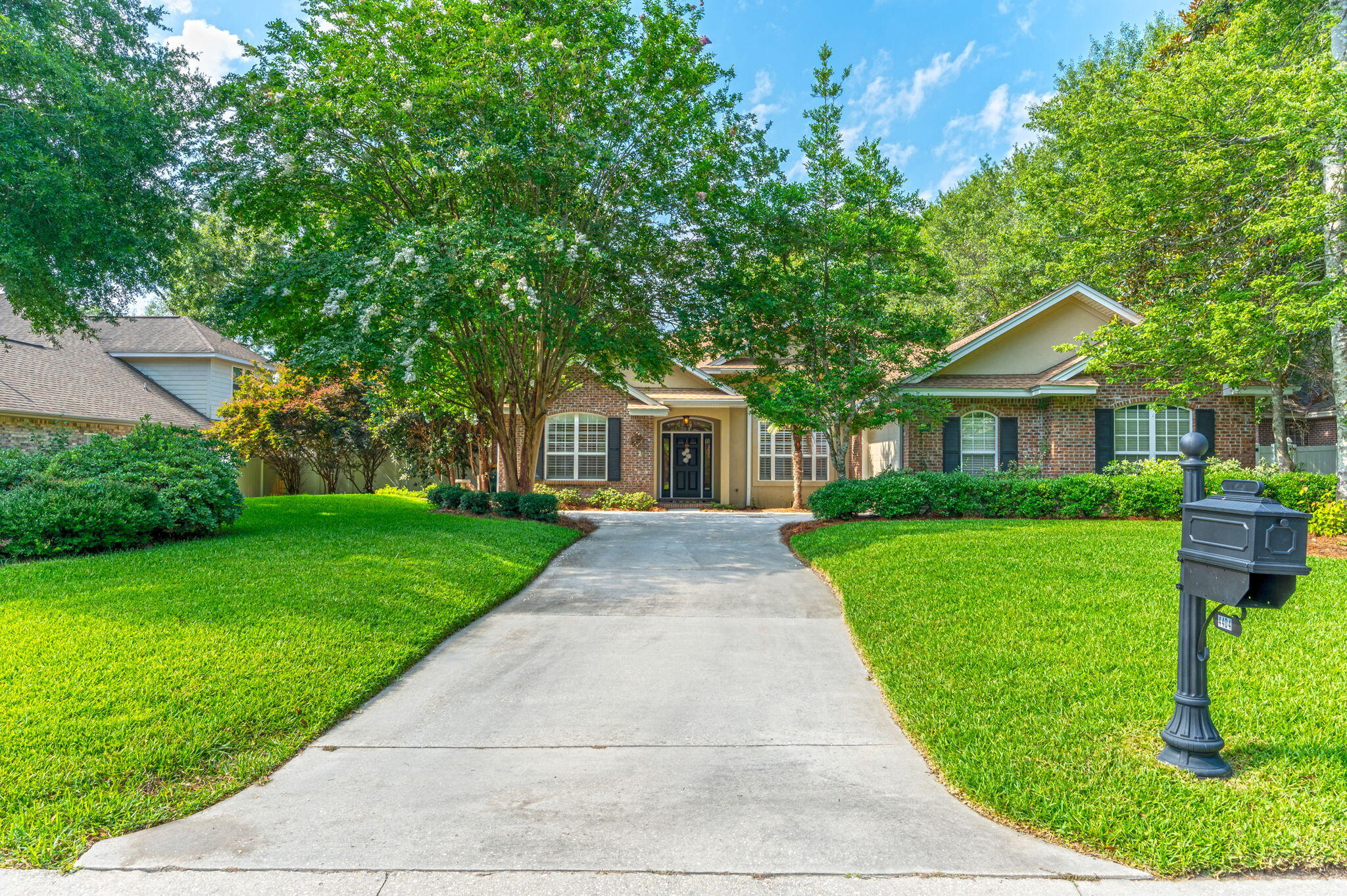 4404 Parsoni Loop Crestview, FL 32536 - Photo 4 of 58 Front View