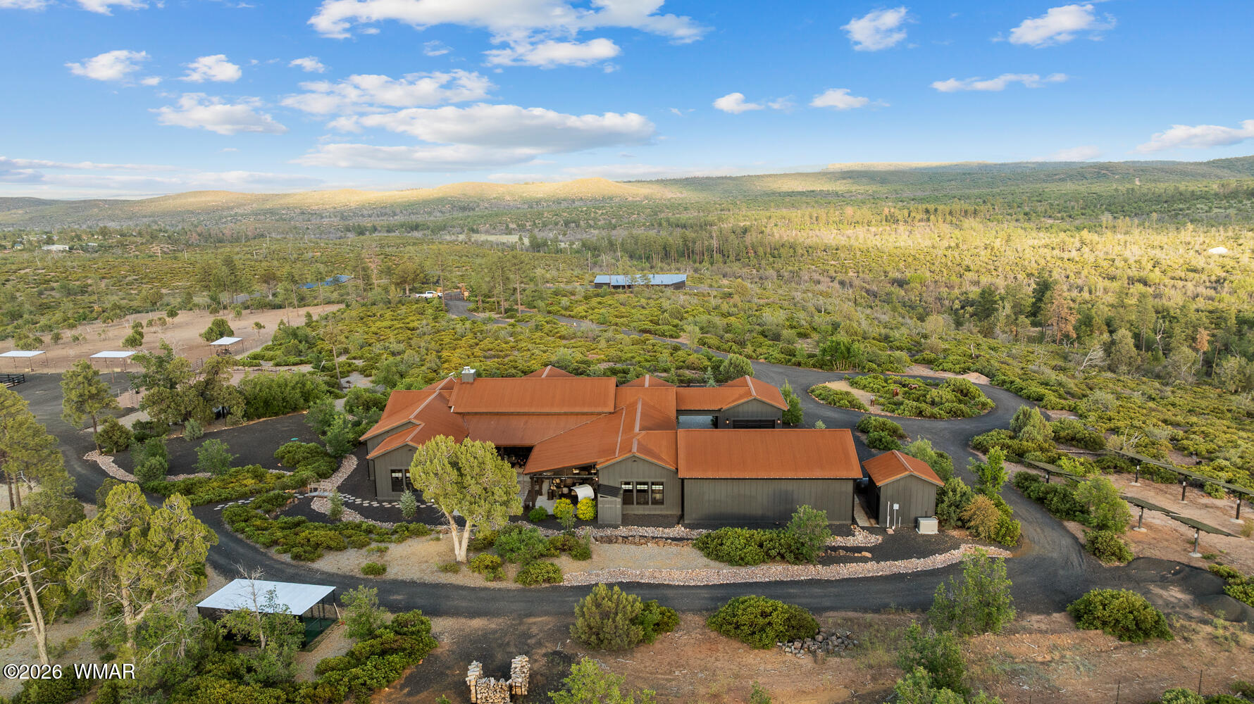 512 Fieldy Road Show Low, AZ 85901 - Photo 119 of 128 Modern Luxury