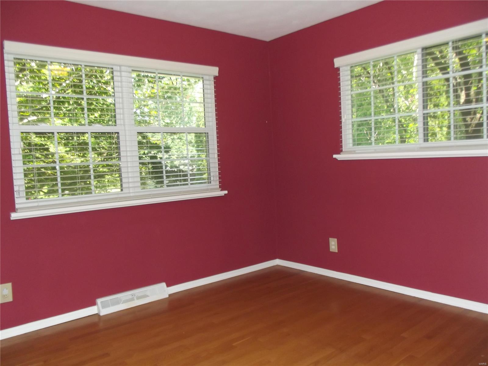 10812 Lacklink Road St. Louis, MO 63114 - Photo 15 of 30 Gallery Image 15
