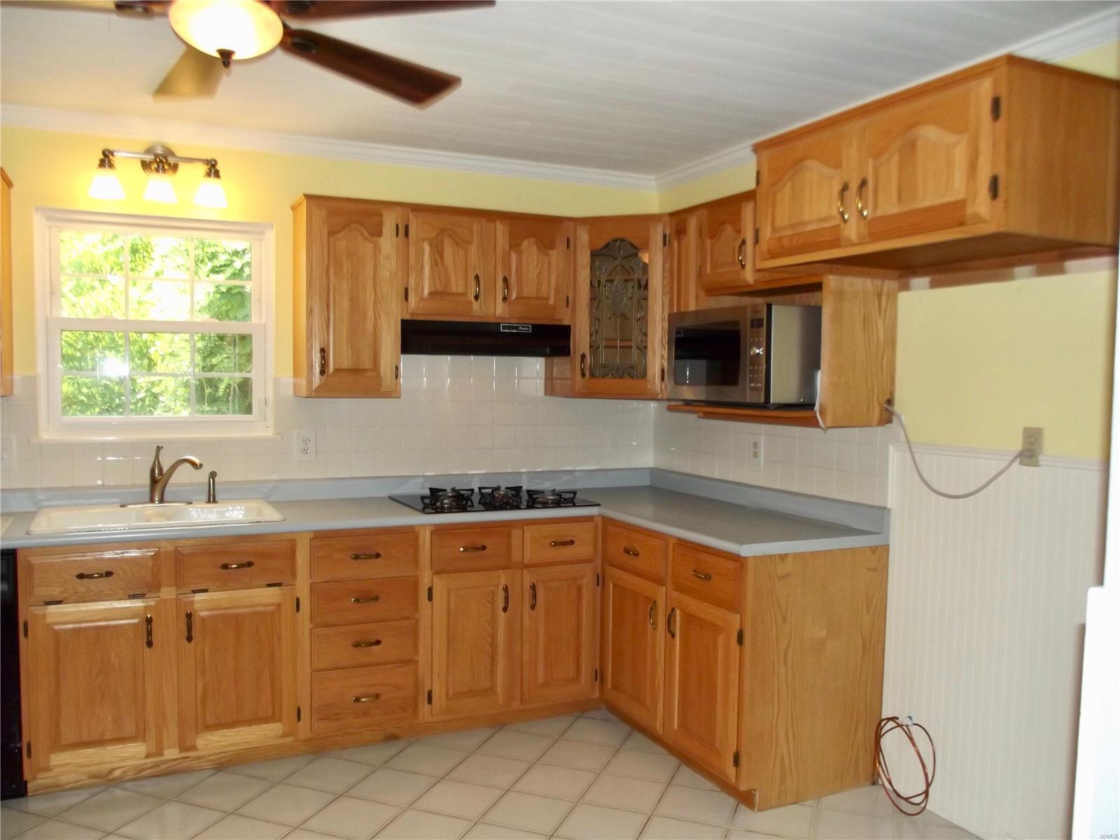 10812 Lacklink Road St. Louis, MO 63114 - Photo 7 of 30 Gallery Image 7