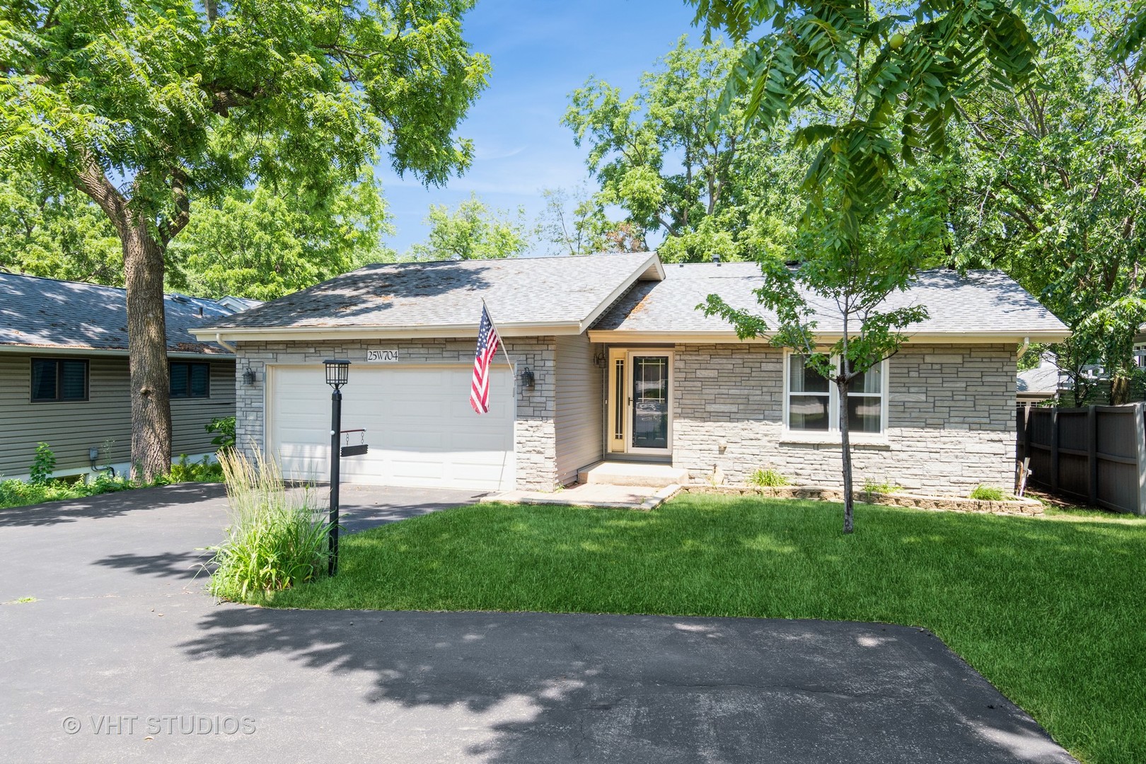 25W704 Jewell Road Wheaton, IL 60187 - Photo 1 of 42