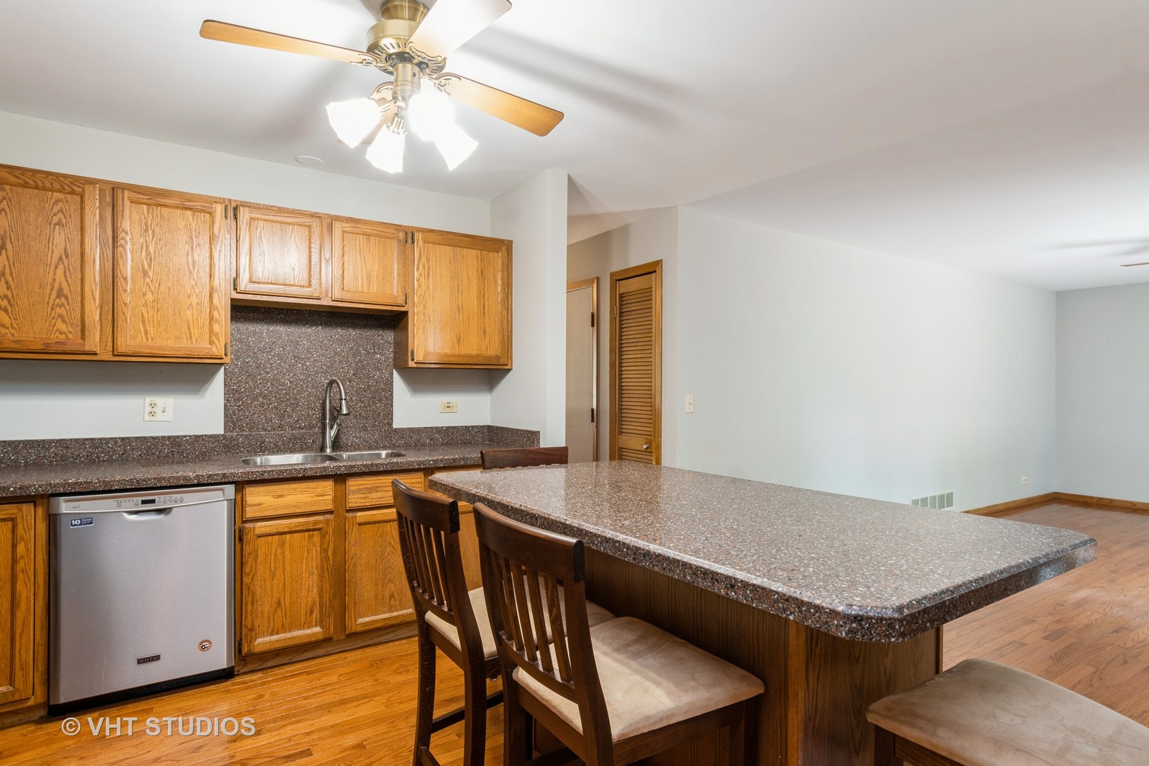 25W704 Jewell Road Wheaton, IL 60187 - Photo 9 of 42