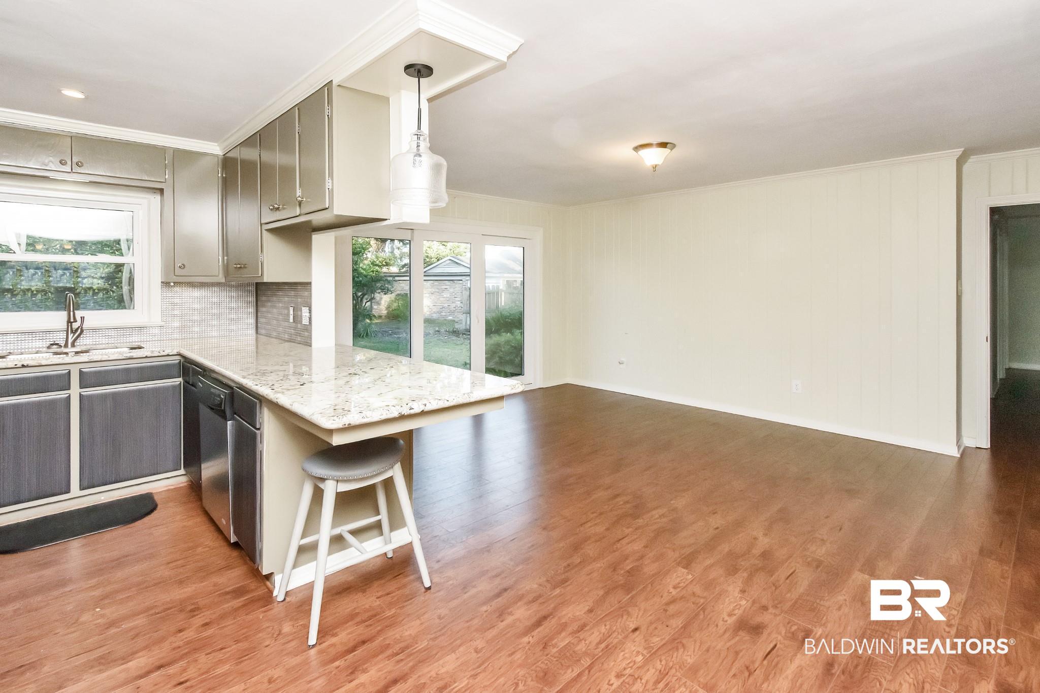2752 Kreitner Street Mobile, AL 36606 - Photo 9 of 35