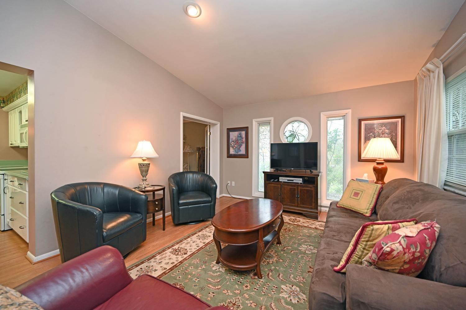 1038 Pamela Road Cincinnati, OH 45255 - Photo 11 of 43
