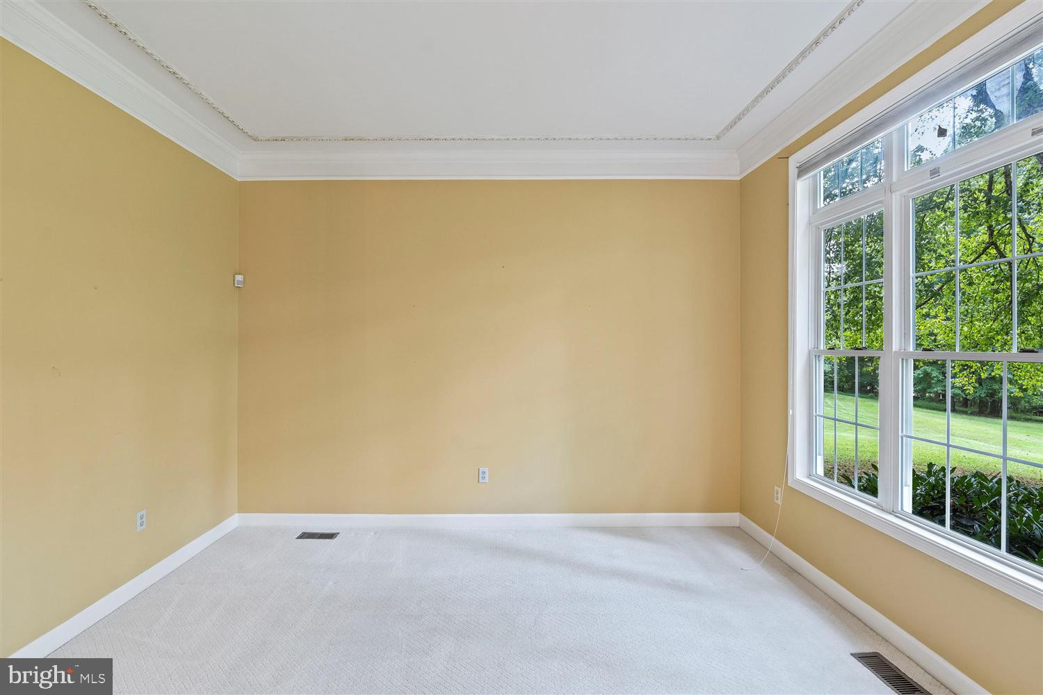 2612 Gunpowder Farms Road Fallston, MD 21047 - Photo 23 of 51 Living Room
