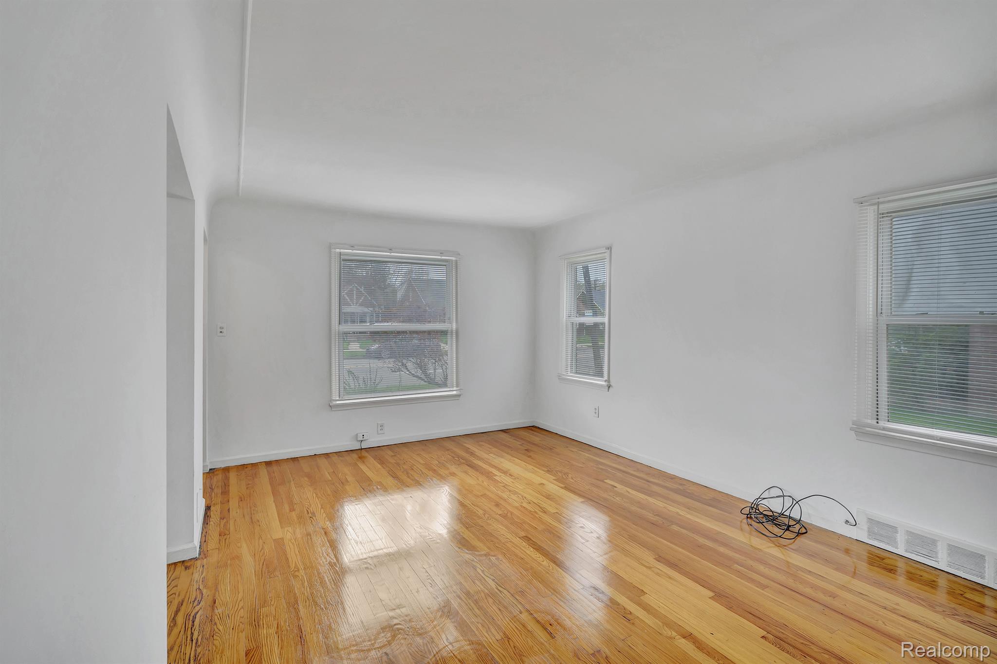 4250 Cadieux Road Detroit, MI 48224 - Photo 16 of 26 Gallery Image 16