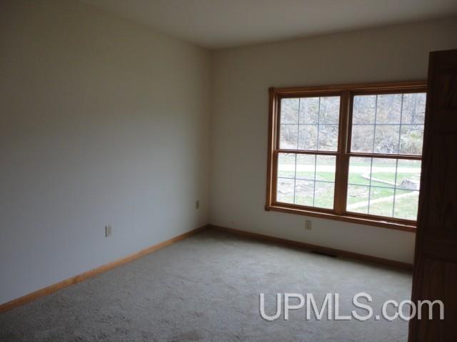34 Snowfield Road Negaunee, MI 49866 - Photo 14 of 21 Gallery Image 14