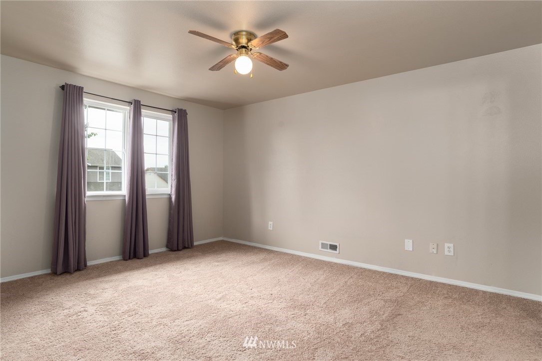415 Rohrer Loop Sedro-Woolley, WA 98284 - Photo 9 of 20