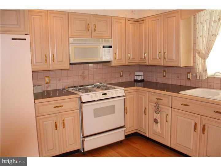 722 Hill Road Philadelphia, PA 19128 - Photo 8 of 17 Gallery Image 8