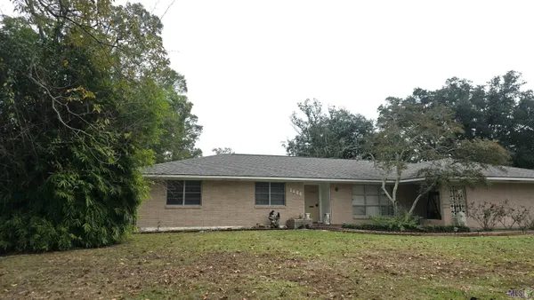 $1,800 | 1466 South Vega Drive, Baton Rouge, LA 70815