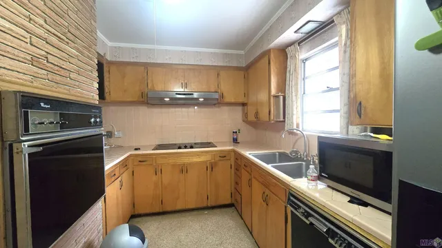 $1,800 | 1466 South Vega Drive, Baton Rouge, LA 70815