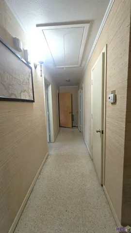 $1,800 | 1466 South Vega Drive, Baton Rouge, LA 70815