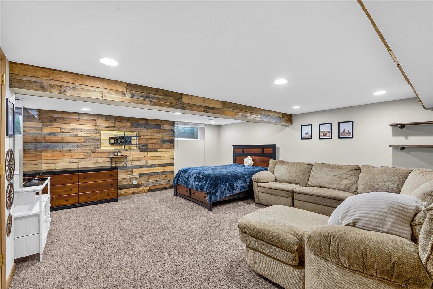 6097 Hellenbrand Road Waunakee, WI 53597 - Photo 16 of 58
