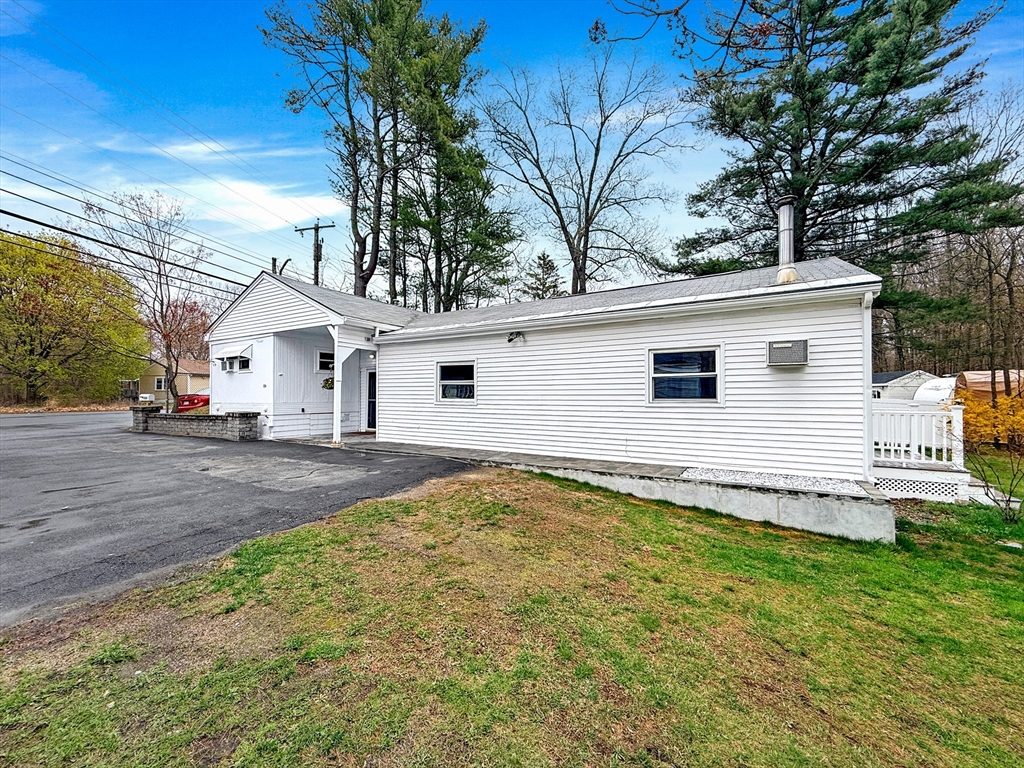 126 Beach Road Salisbury, MA 01952 - Photo 7 of 30