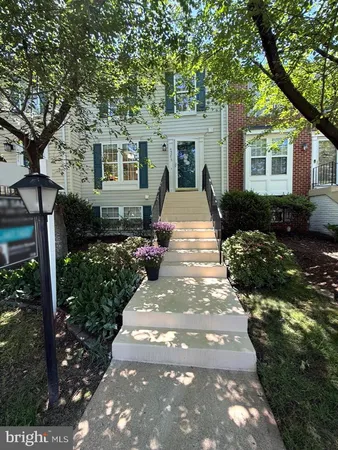 $530,000 | 45275 Gable Square, Sterling, VA 20164
