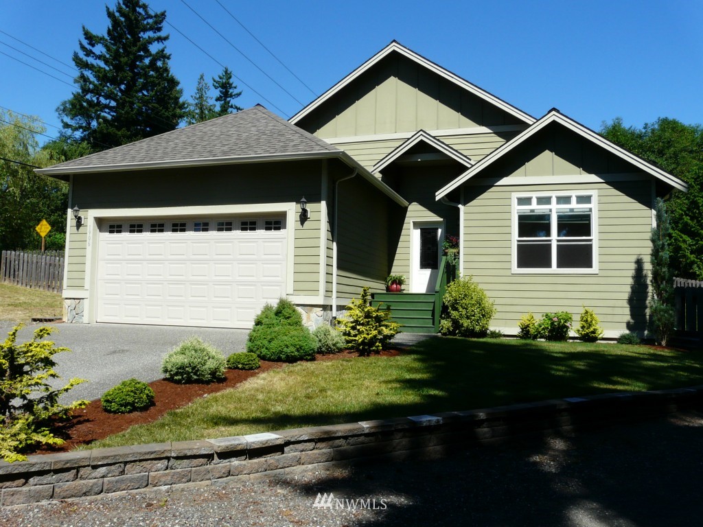 1906 Yew Street Road Bellingham, WA 98229 - Photo 2 of 14 Gallery Image 2