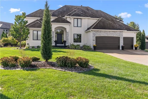 $1,200,000 | 4206 Northeast Edmonson Court, Lee's Summit, MO 64064