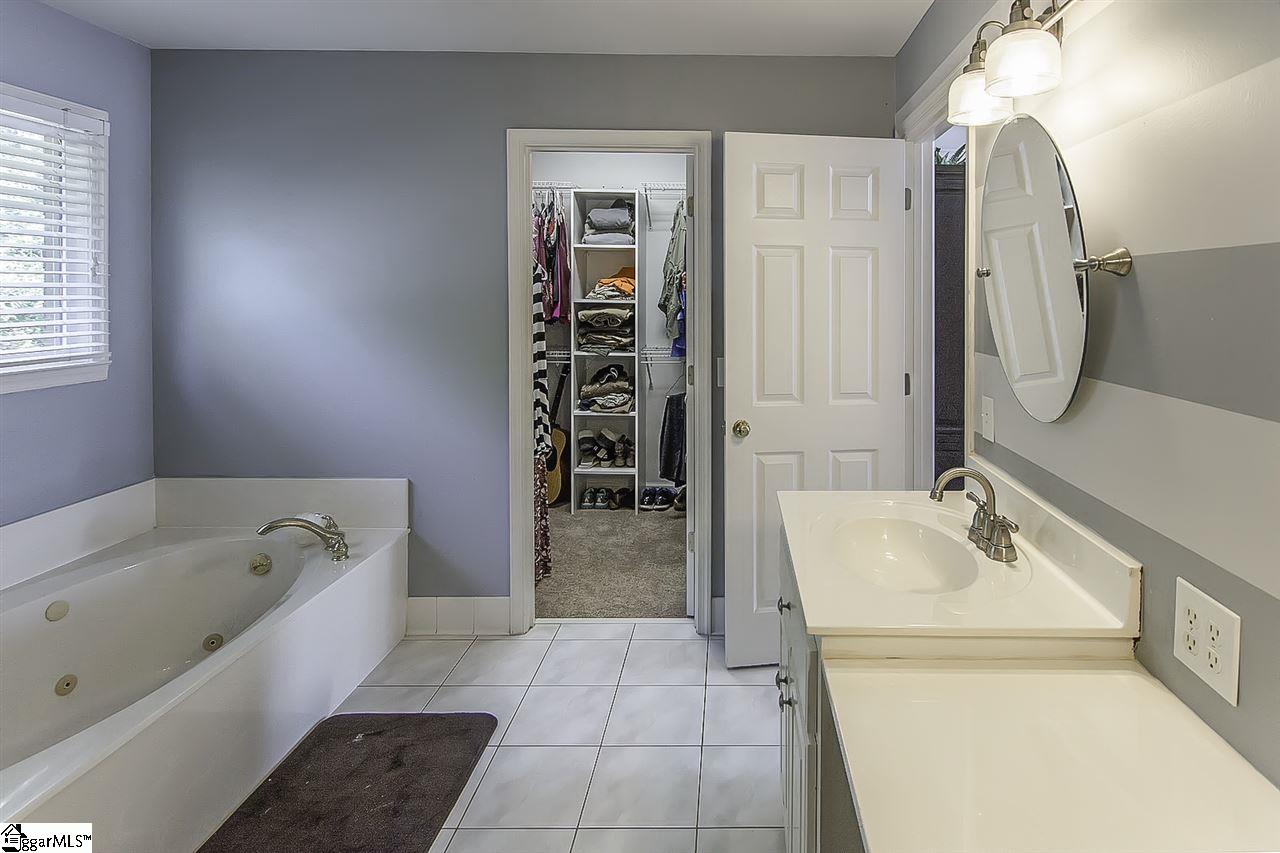 26 Springhaven Court Simpsonville, SC 29681 - Photo 22 of 36 Gallery Image 22