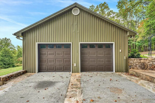 $739,950 | 40 Woods Landing Lane, Callaway, VA 24067