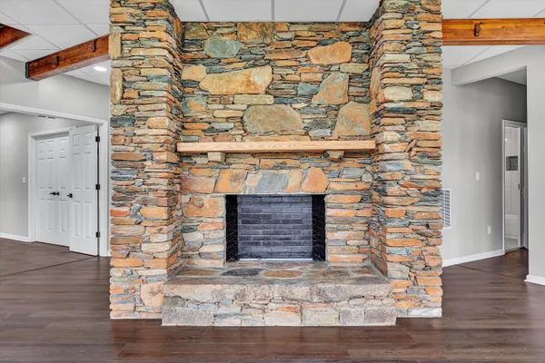 $730,000 | 40 Woods Landing Lane, Callaway, VA 24067