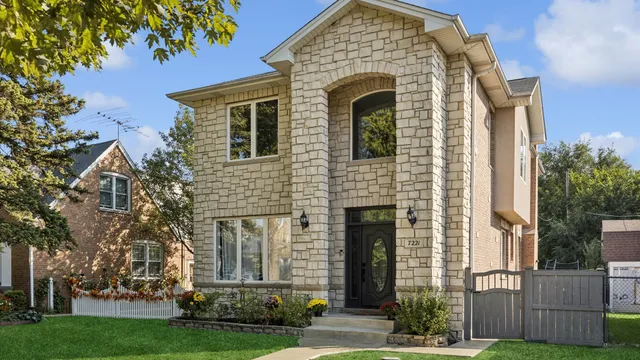 $799,000 | 7221 North Octavia Avenue, Chicago, IL 60631