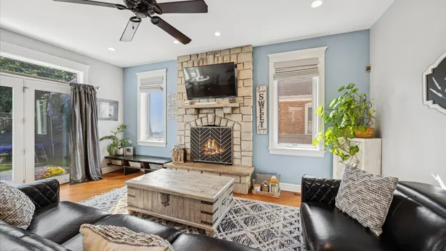 $799,000 | 7221 North Octavia Avenue, Chicago, IL 60631