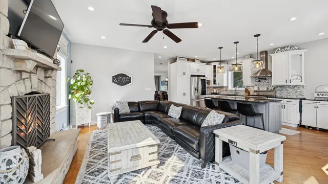 $799,000 | 7221 North Octavia Avenue, Chicago, IL 60631