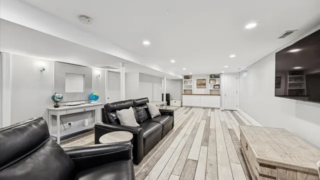 $799,000 | 7221 North Octavia Avenue, Chicago, IL 60631