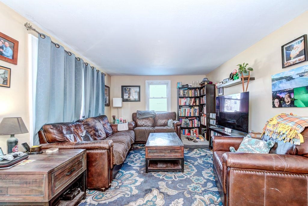 2 Natick Street Nashua, NH 03063 - Photo 4 of 39