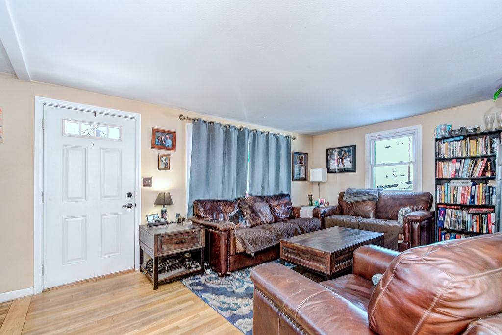 2 Natick Street Nashua, NH 03063 - Photo 5 of 39