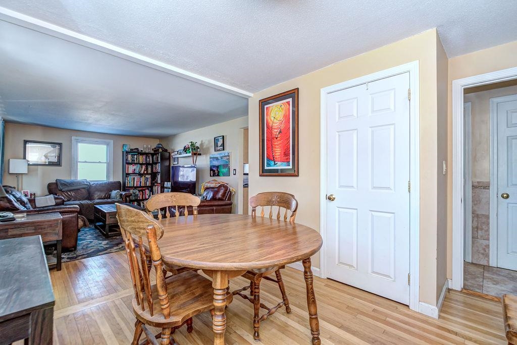 2 Natick Street Nashua, NH 03063 - Photo 8 of 39