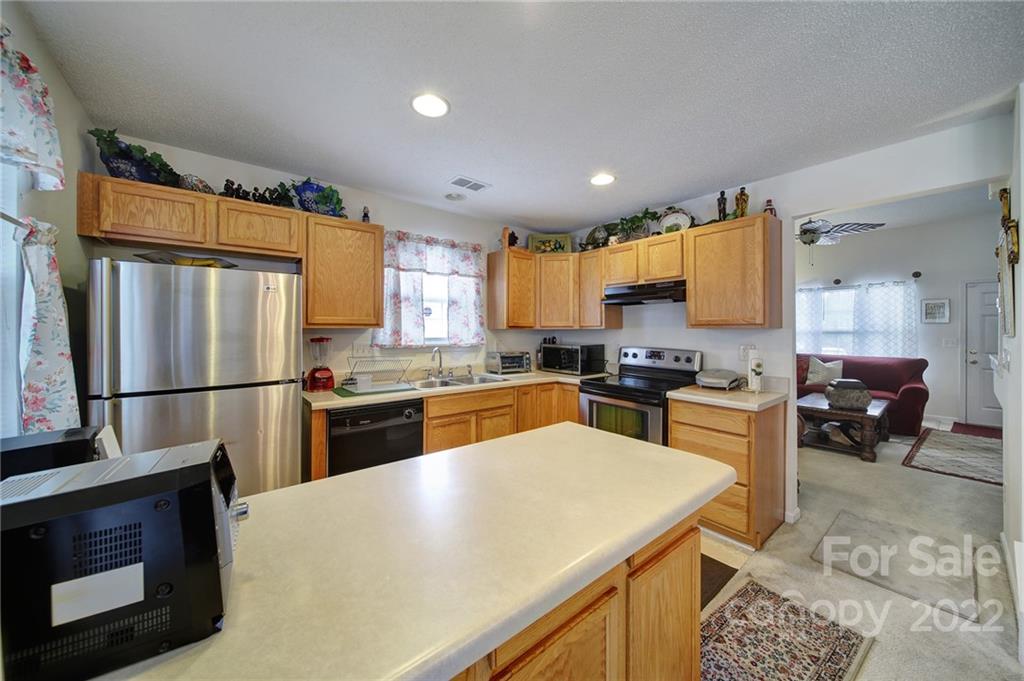 10530 Broken Branch Road Charlotte, NC 28213 - Photo 10 of 31 Gallery Image 10