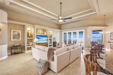 $2,350,000 | 1028 Dolphin Drive, Cape Coral, FL 33904