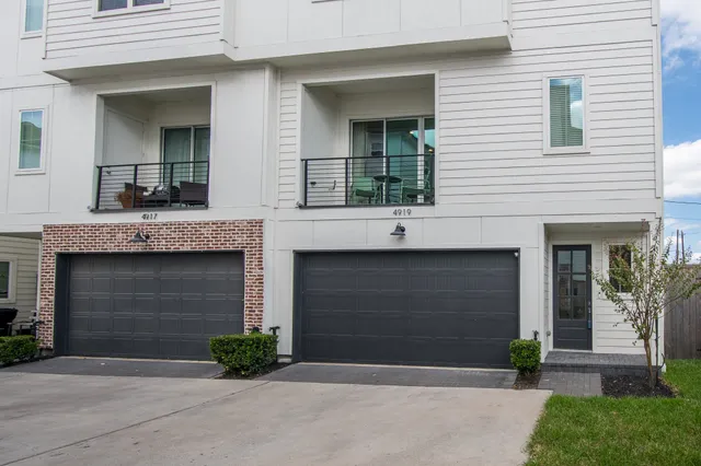 $2,495 | 4919 Avenue J, Houston, TX 77011