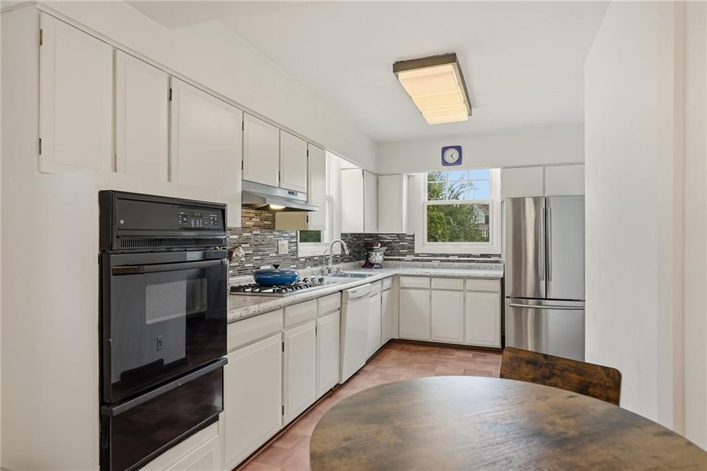 1345 Murdoch Road Pittsburgh, PA 15217 - Photo 14 of 49