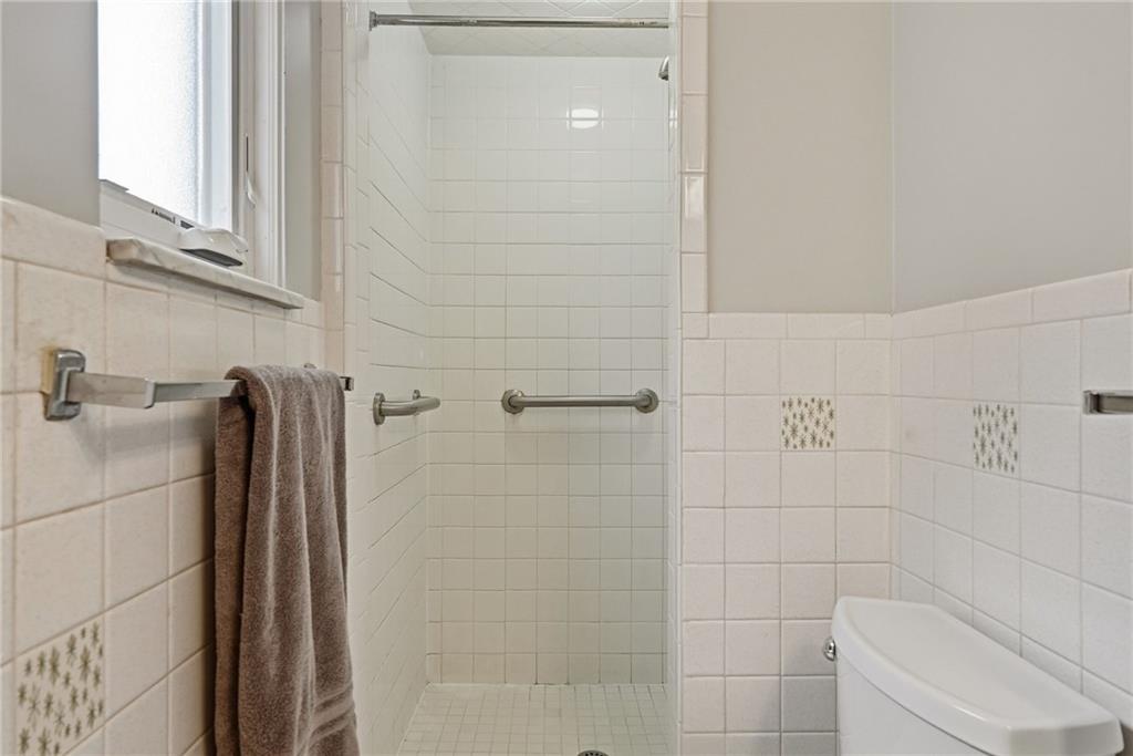 1345 Murdoch Road Pittsburgh, PA 15217 - Photo 26 of 49