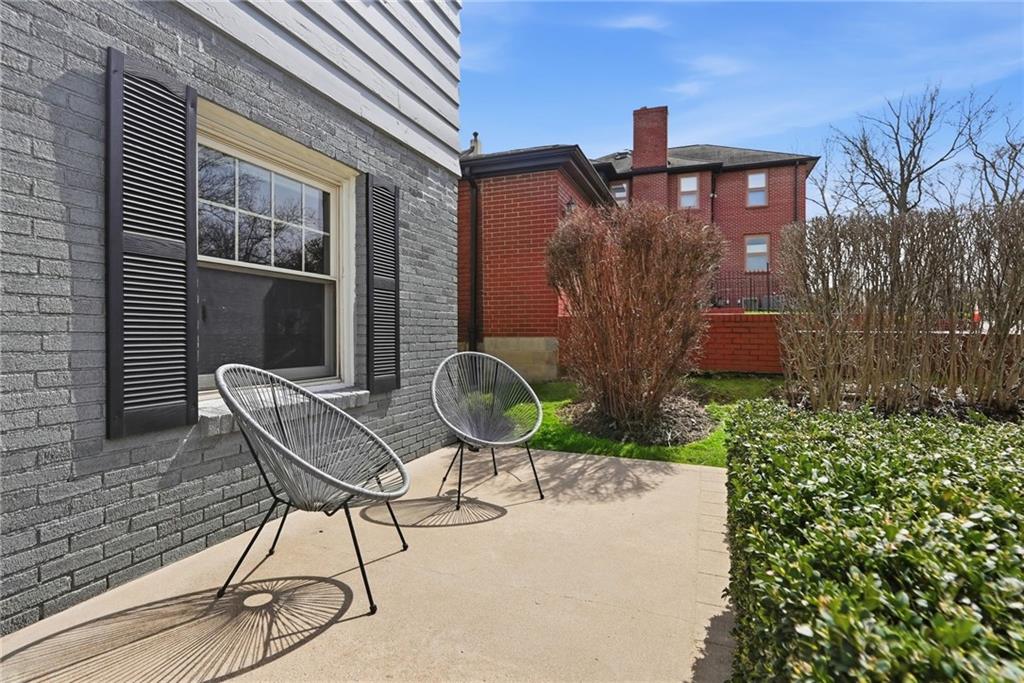 1345 Murdoch Road Pittsburgh, PA 15217 - Photo 3 of 49