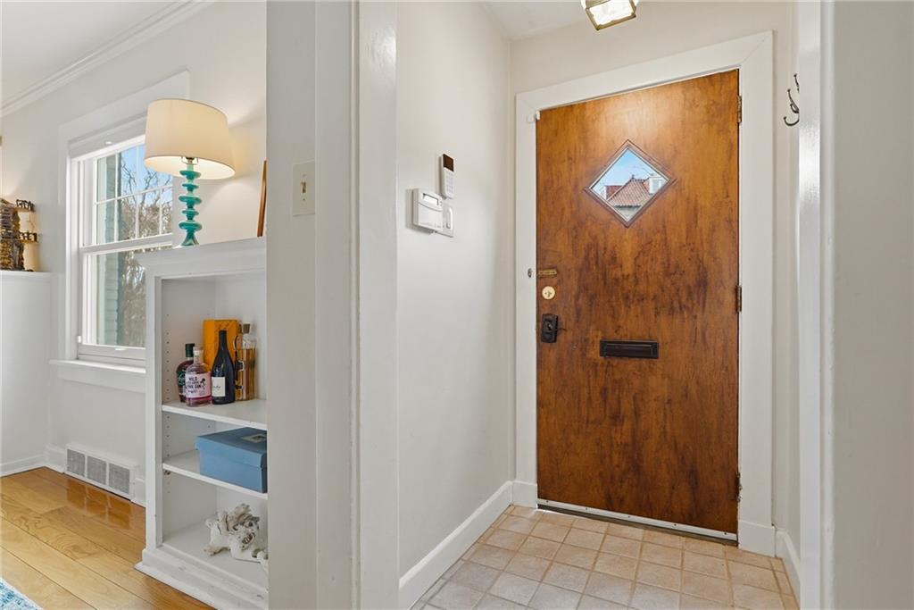 1345 Murdoch Road Pittsburgh, PA 15217 - Photo 5 of 49