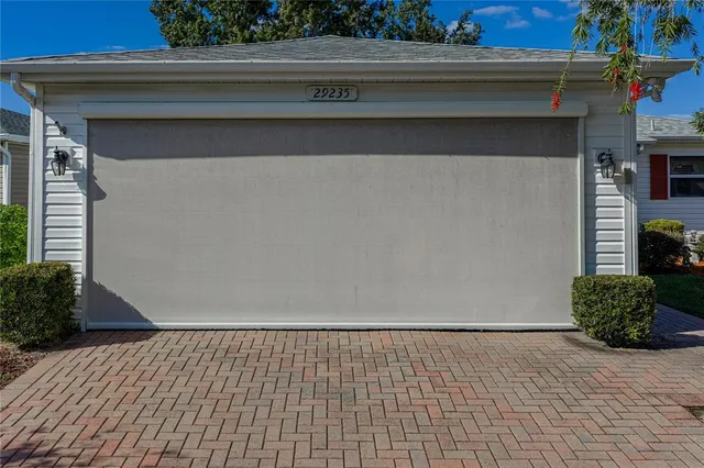 $2,000 | 29235 Princeville Drive, San Antonio, FL 33576