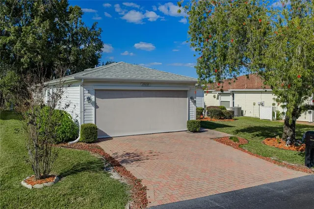 $2,000 | 29235 Princeville Drive, San Antonio, FL 33576